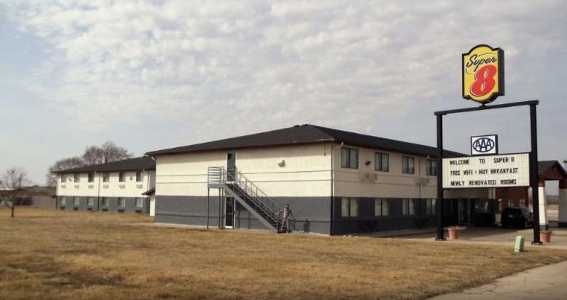 Super 8 By Wyndham Shenandoah Hotel Exterior foto